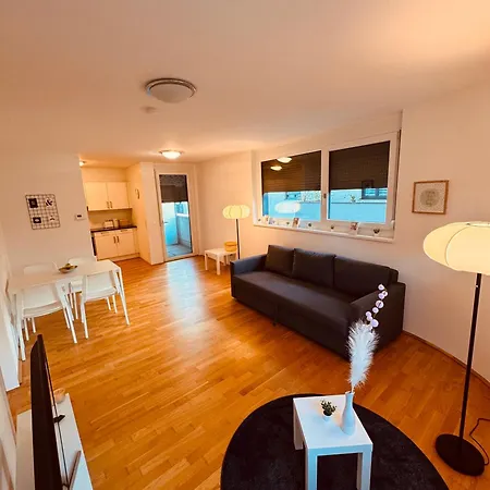 Ursula Rose Collection An Der Donau Apartment Vienna Exterior photo